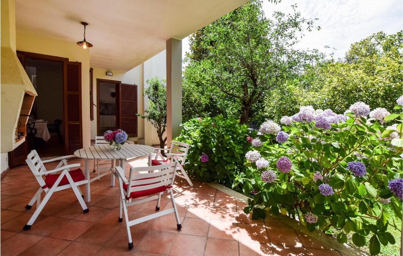 Cozy Home In Anguillara Sabazia With Kitchenette Bagian luar foto